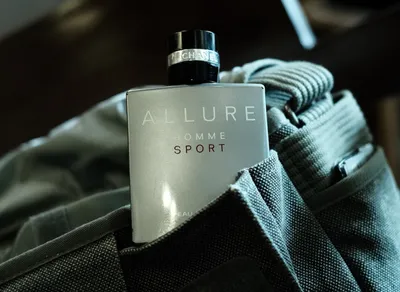 Discover the 🏔️ amazing benefits 🌿 of trekking sticks 🚶‍♂️ and take your hiking game to the next level! 🌟