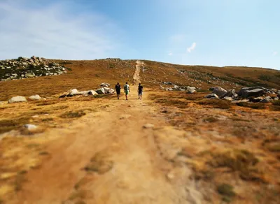 Discover the Fascinating Meaning of Trekking in Tagalog: A Comprehensive Guide to Outdoor adventure